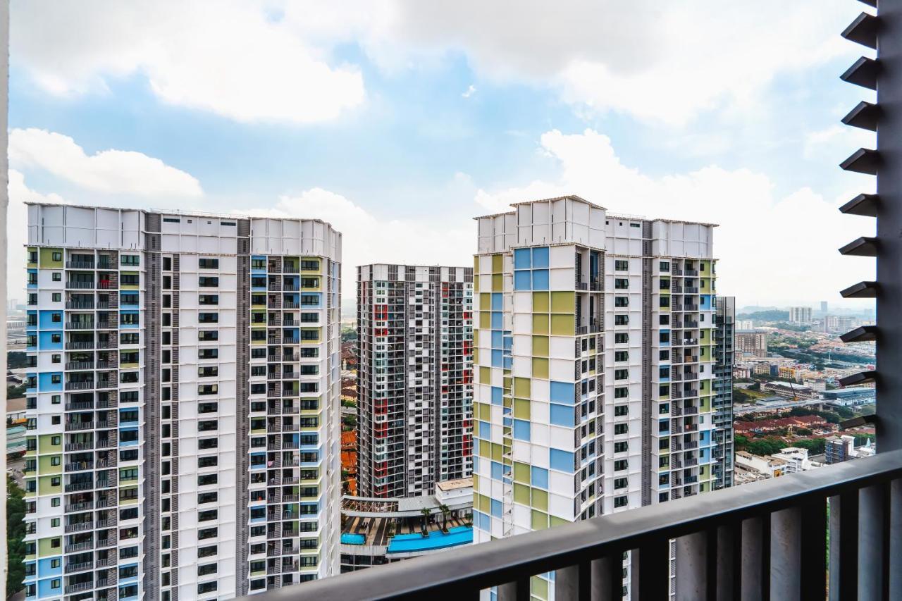 Hostahome Suites At I-City, Central Mall Shah Alam Ngoại thất bức ảnh