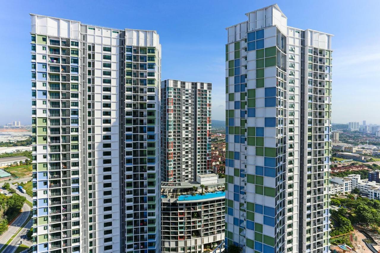Hostahome Suites At I-City, Central Mall Shah Alam Ngoại thất bức ảnh