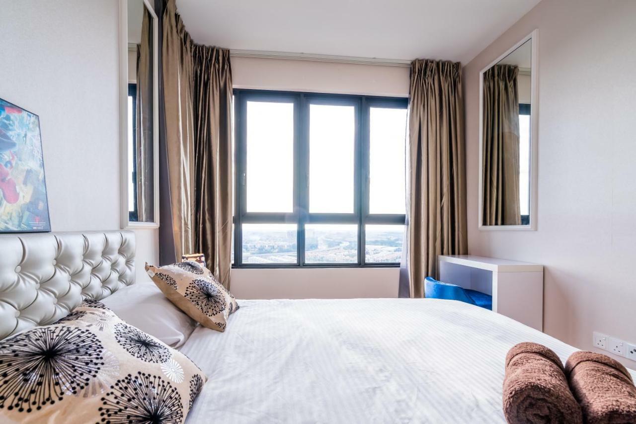 Hostahome Suites At I-City, Central Mall Shah Alam Ngoại thất bức ảnh
